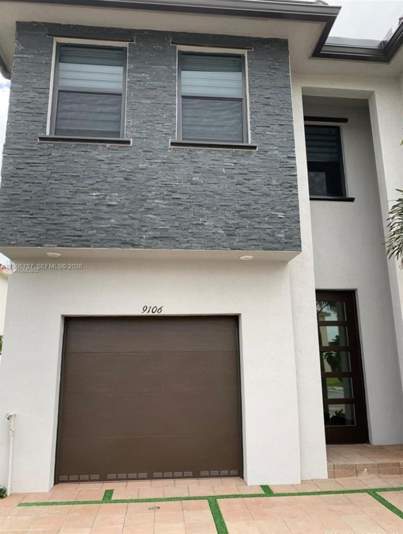 9106 NW 158th St , Unit 9106, Miami Lakes, FL 33018 Photo