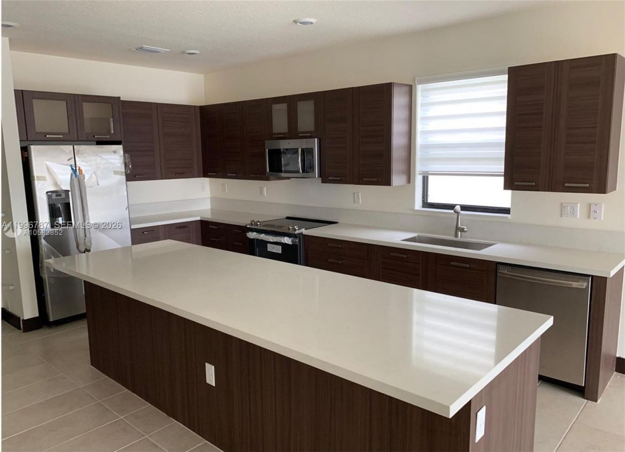 9106 NW 158th St , Unit 9106, Miami Lakes, FL 33018 Photo