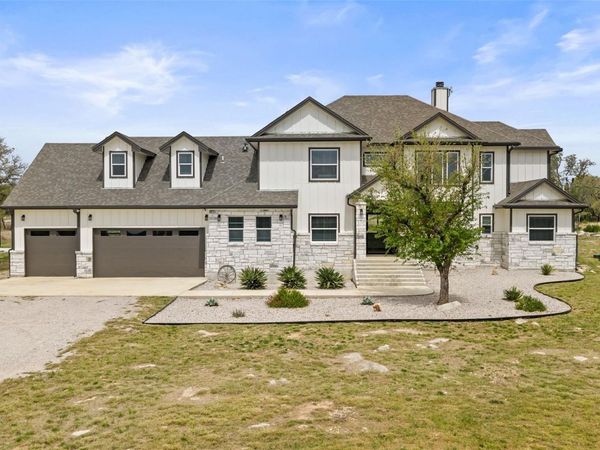 889 Brock Hollow DR, Johnson City, TX 78636