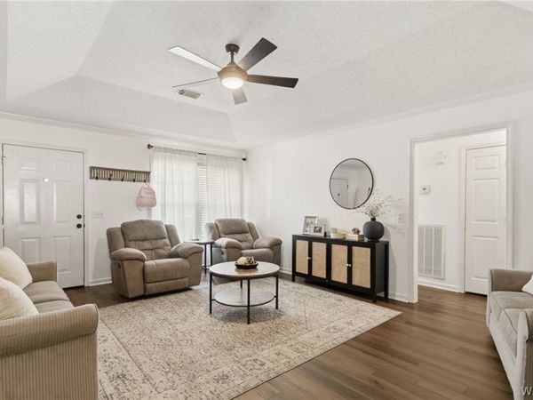 19516 Wenwood Lane, Berry, AL 35546