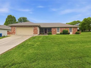 6720 N Indiana Avenue, Kansas City, MO 64119