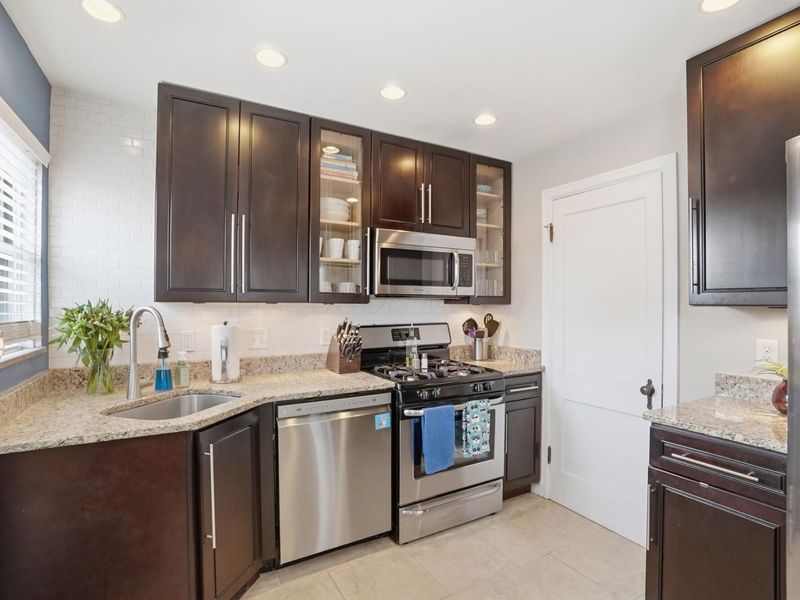 1783 Northwest Boulevard, Columbus, OH 43212 Photo 13