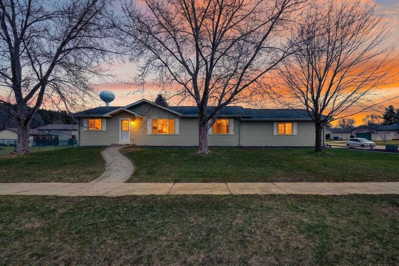 204 Westcott Street, Pardeeville, WI 53954 Main Photo