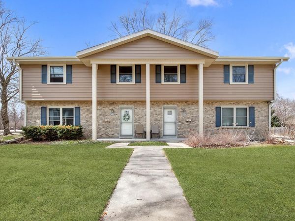 W64N353 Madison AVENUE, Cedarburg, WI 53012