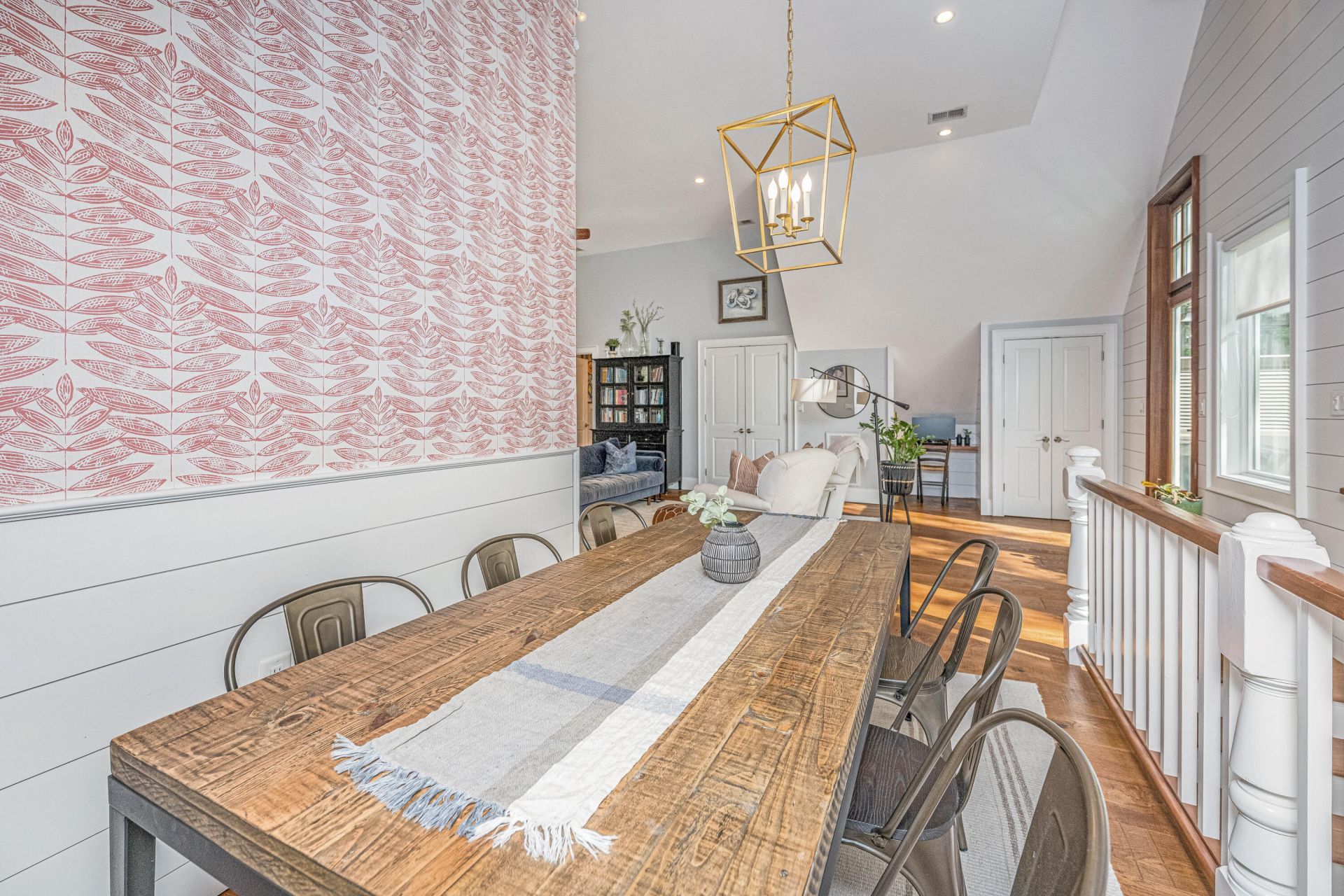 7011 Crest Court Photo 18