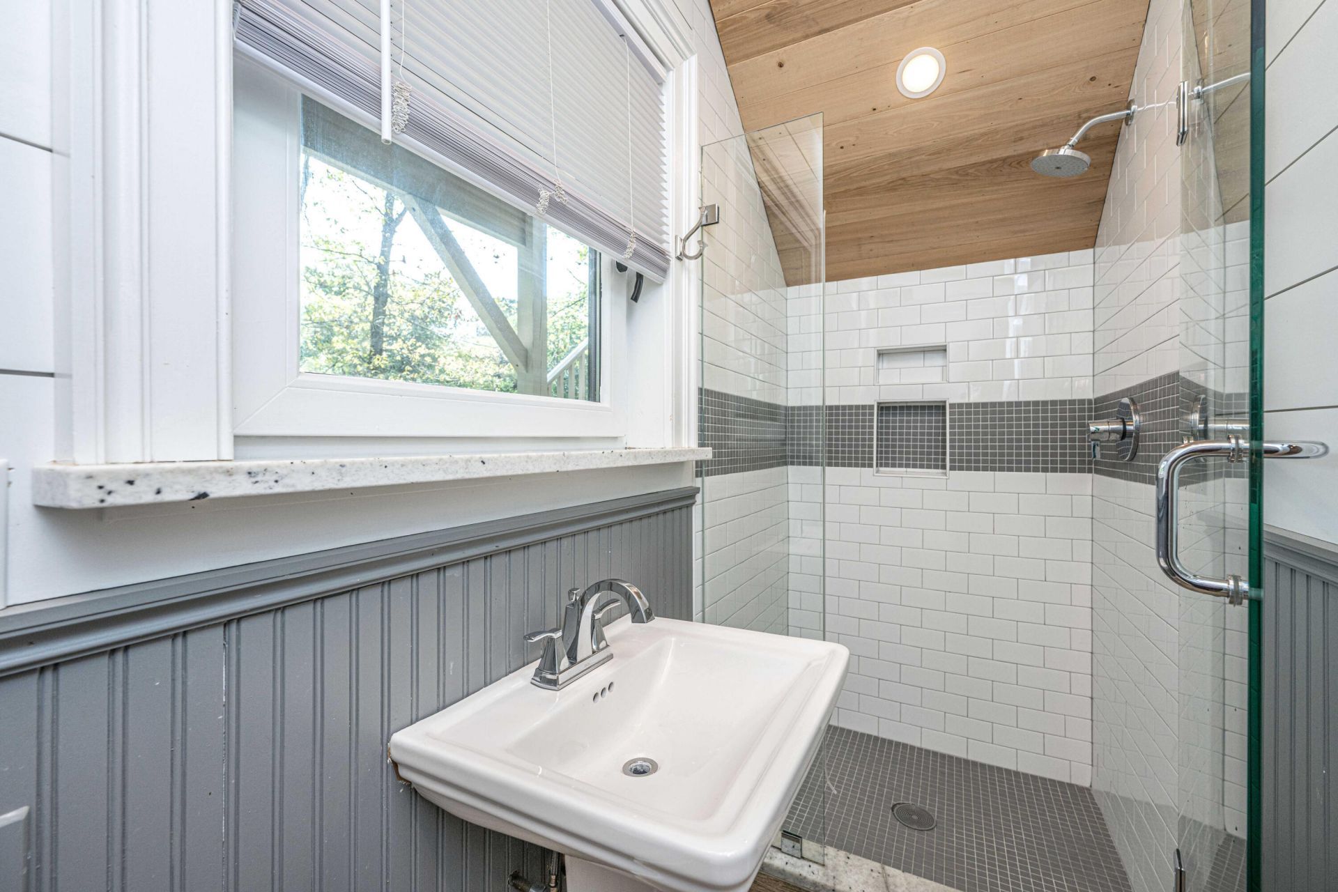 7011 Crest Court Photo 36