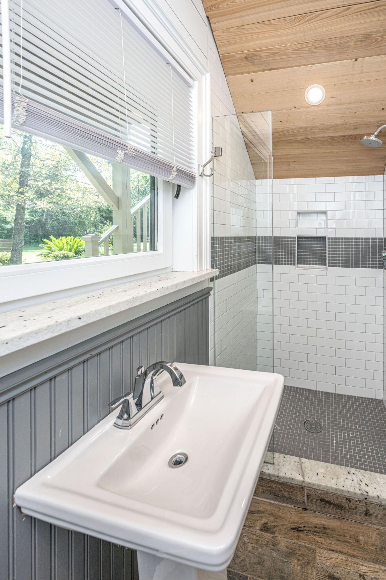 7011 Crest Court Photo 37