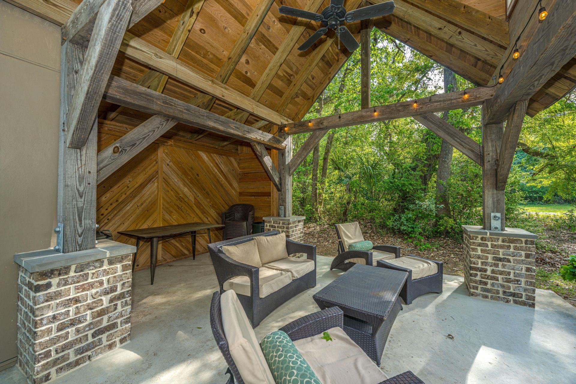 7011 Crest Court Photo 46