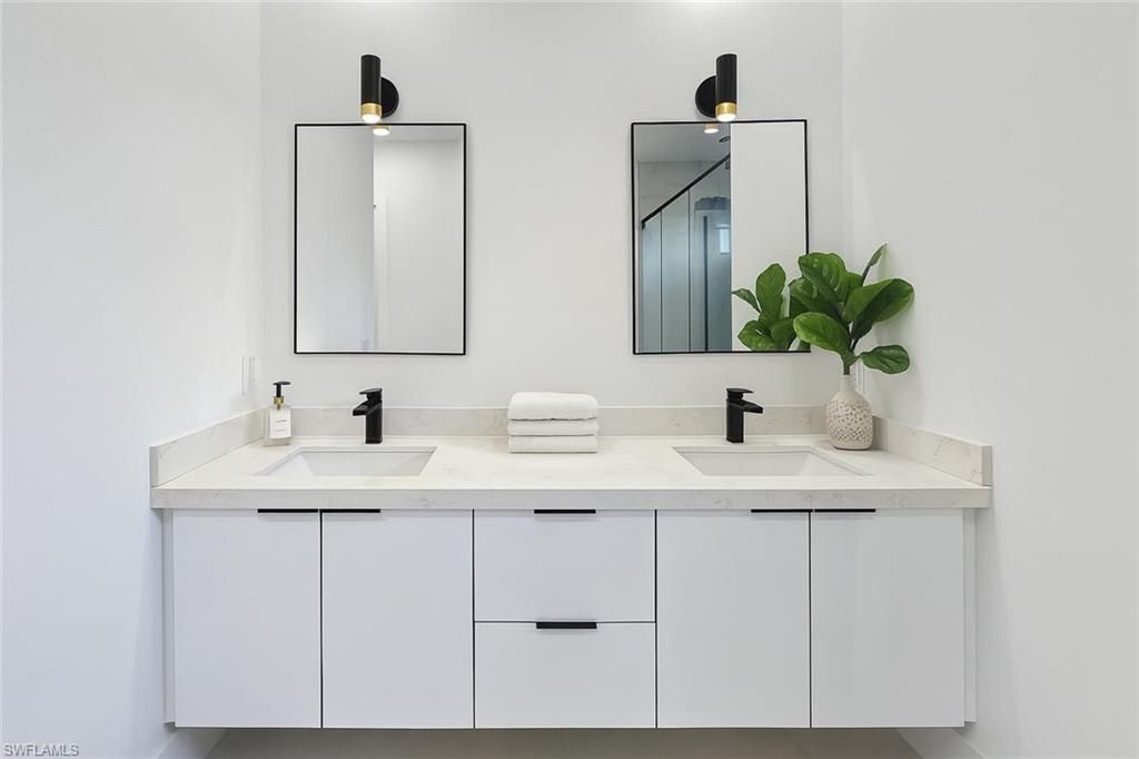 1321 NE 19th Ter, Cape Coral, FL 33909 Photo