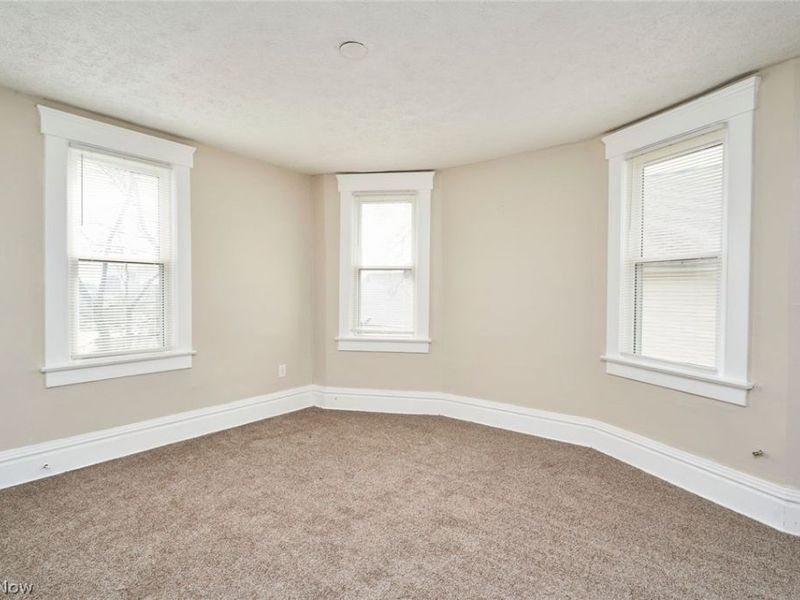 85 Mount View Avenue, Akron, OH 44303 Photo 10