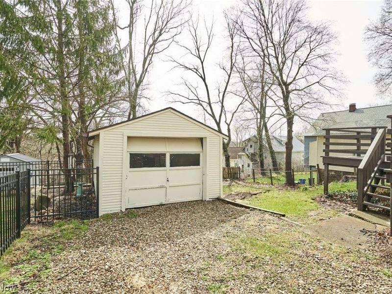 85 Mount View Avenue, Akron, OH 44303 Photo 19