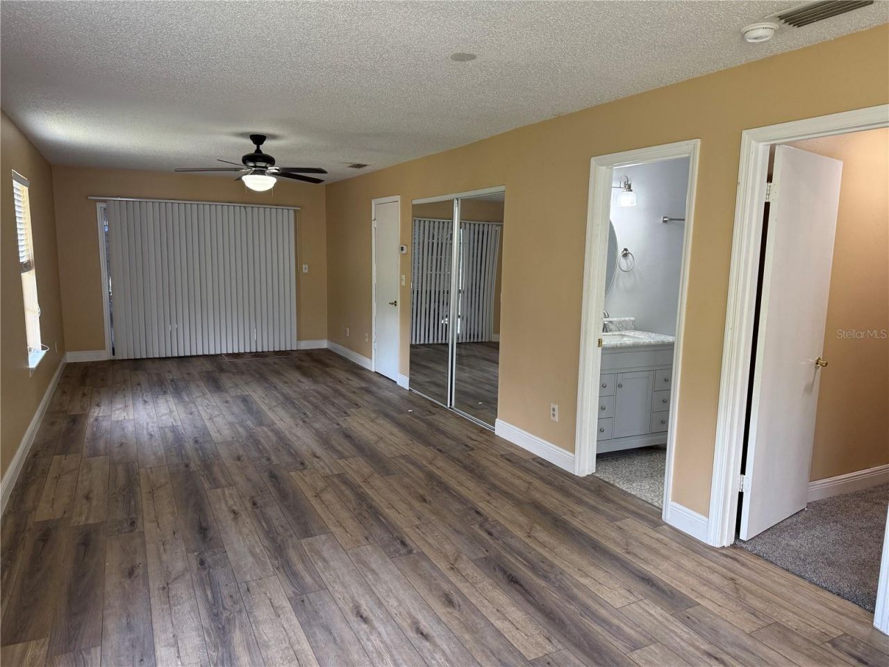 313 Dirksen Drive, Unit 4, Debary, FL 32713 Photo