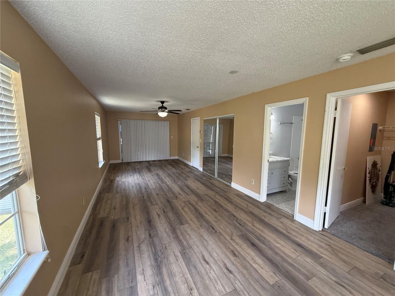 313 Dirksen Drive, Unit 4, Debary, FL 32713 Photo