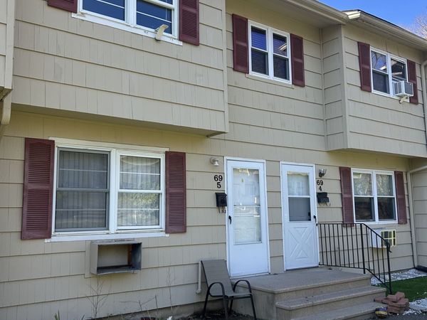 69 Ridge , Unit 5, Naugatuck, CT 06770