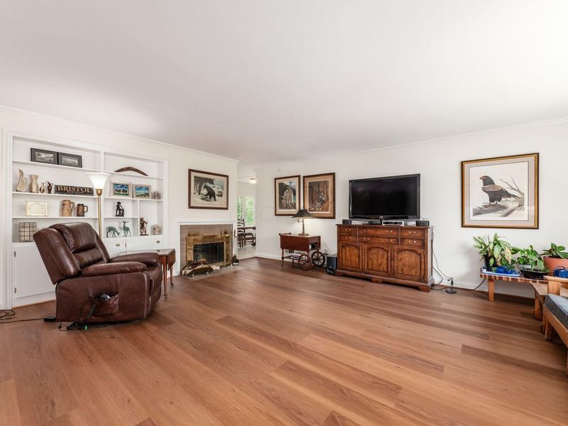 2252 Johnston Road, Columbus, OH 43220 Photo 11