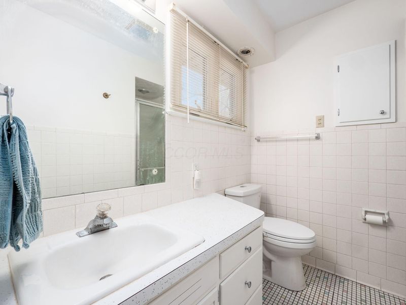 2252 Johnston Road, Columbus, OH 43220 Photo 27