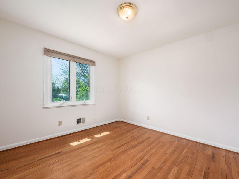 2252 Johnston Road, Columbus, OH 43220 Photo 30