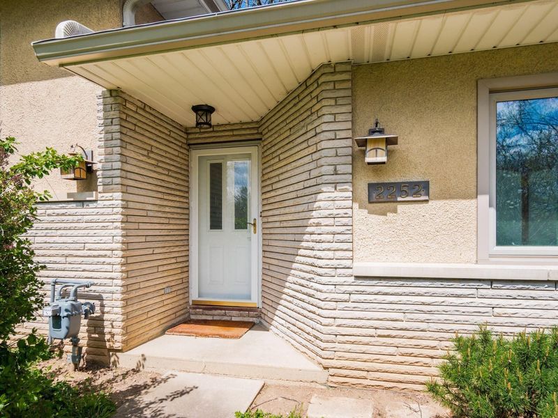 2252 Johnston Road, Columbus, OH 43220 Photo 4