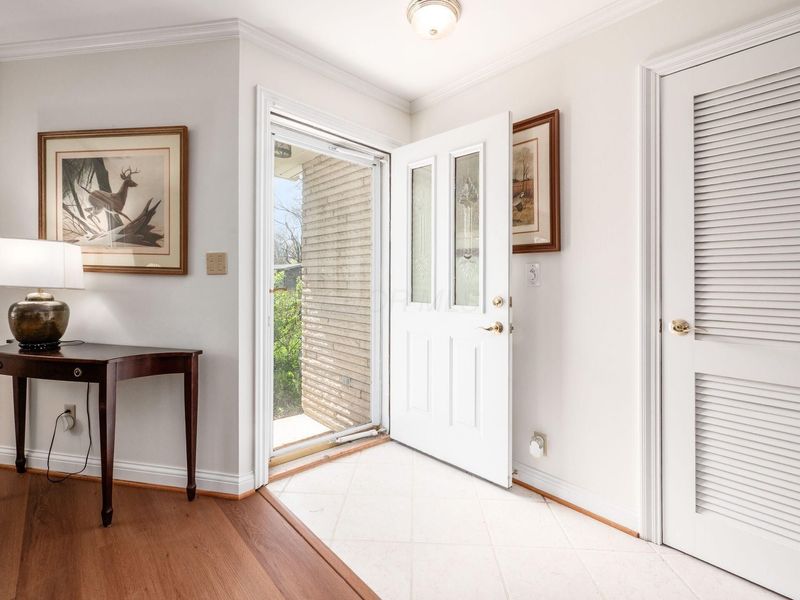 2252 Johnston Road, Columbus, OH 43220 Photo 5