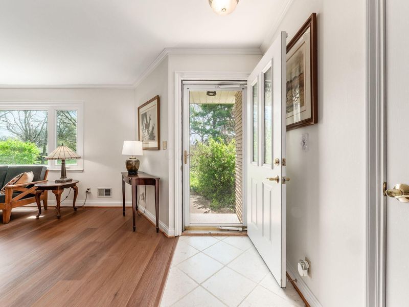 2252 Johnston Road, Columbus, OH 43220 Photo 6