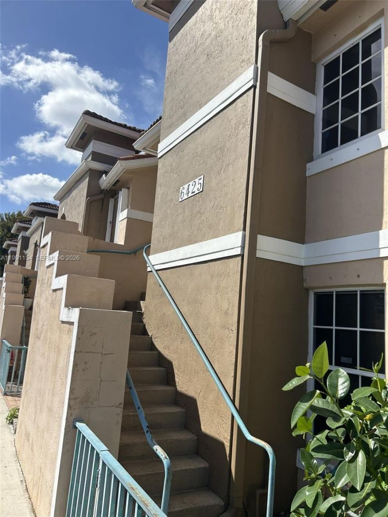 6425 SW 130th Pl, Unit 704, Miami, FL 33183 Photo