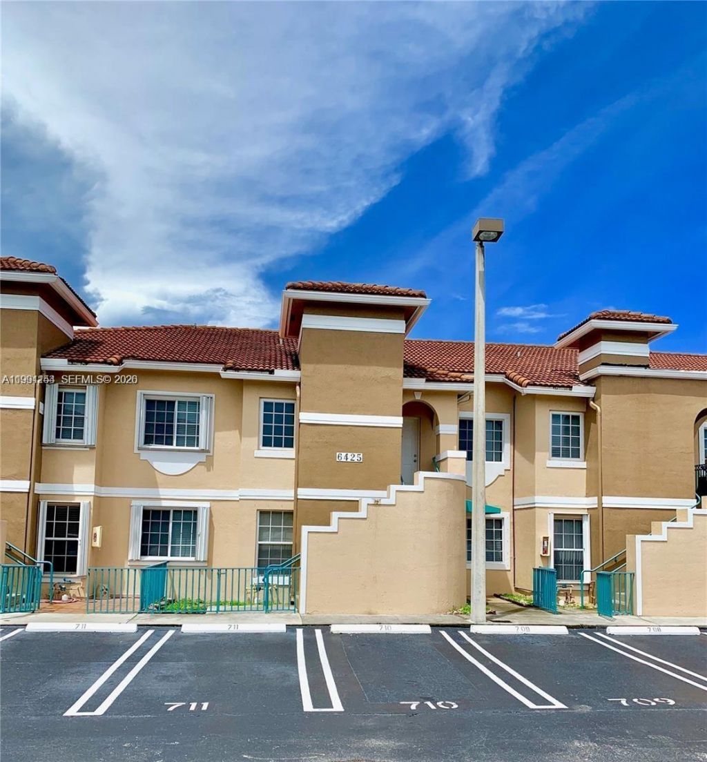 6425 SW 130th Pl, Unit 704, Miami, FL 33183 Photo