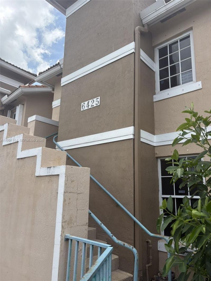 6425 SW 130th Pl, Unit 704, Miami, FL 33183 Photo
