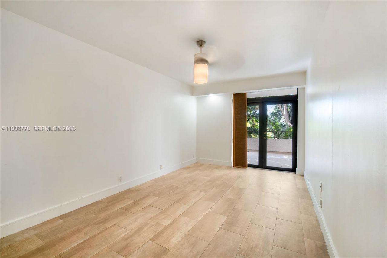 181 Crandon Blvd , Unit 104, Key Biscayne, FL 33149 Photo