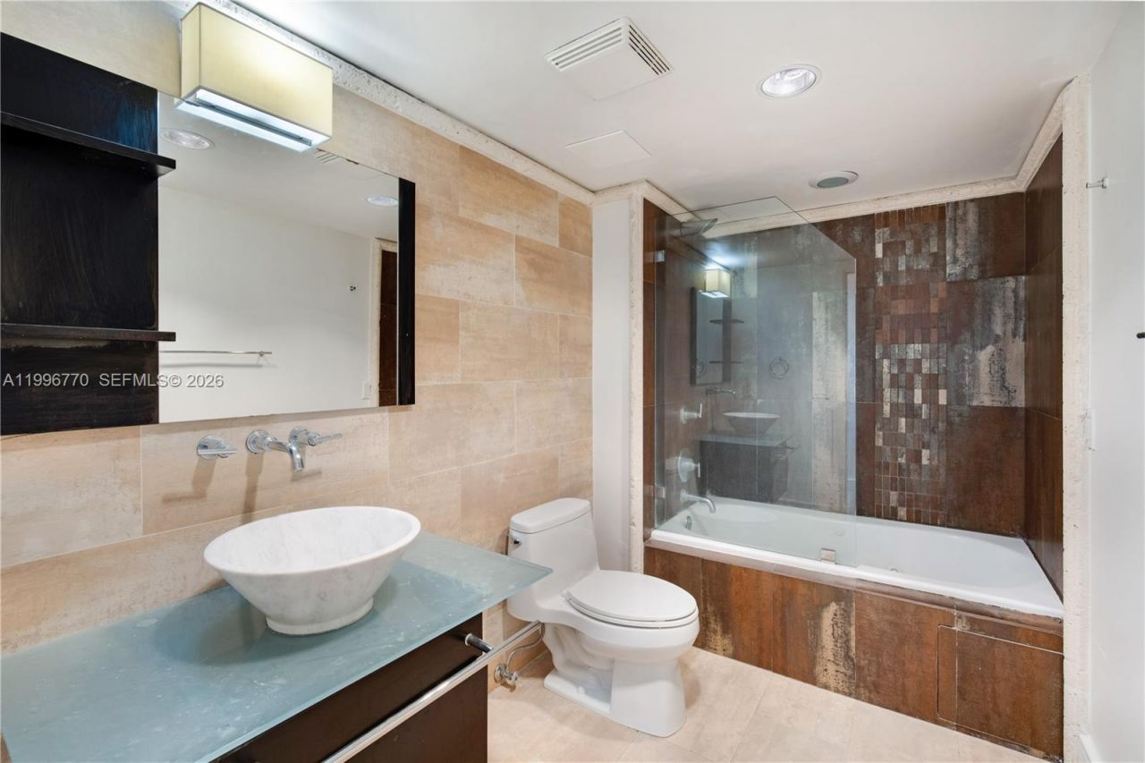 181 Crandon Blvd , Unit 104, Key Biscayne, FL 33149 Photo