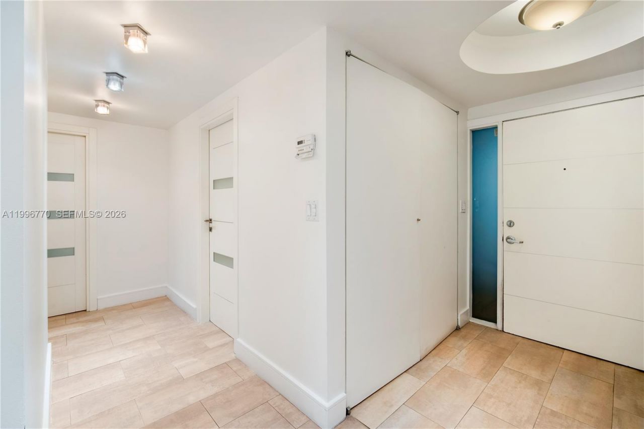 181 Crandon Blvd , Unit 104, Key Biscayne, FL 33149 Photo