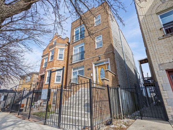 2305 N AUSTIN Avenue , Unit 3, Chicago, IL 60639