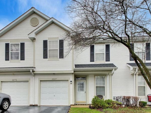 1267 ARAPAHO Court , Naperville, IL 60540
