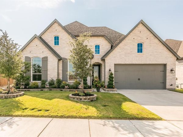 2214 Desmond Drive, Forney, TX 75126