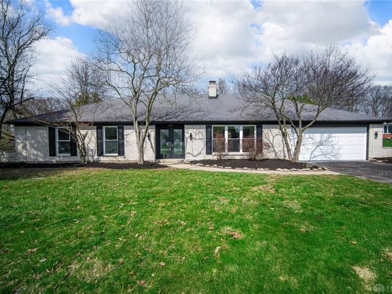 1221 Wood Mill Trail, Centerville, OH 45459 Photo 2