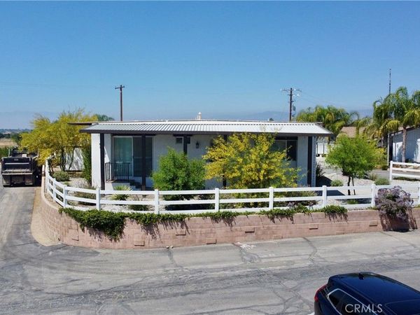 1134 Villa Calimesa Lane, Unit 27, Calimesa, CA 92320