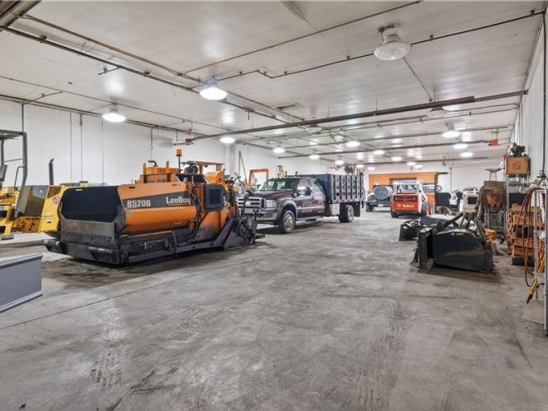 3060 Gale Drive, Hubbard, OH 44425 Photo 23