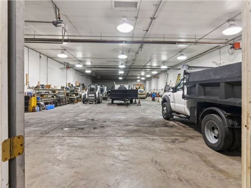 3060 Gale Drive, Hubbard, OH 44425 Photo 29