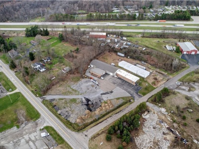 3060 Gale Drive, Hubbard, OH 44425 Photo 4