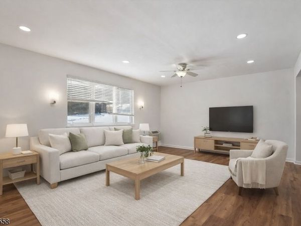 16 Troy Dr, Unit 1, Springfield, NJ 07081