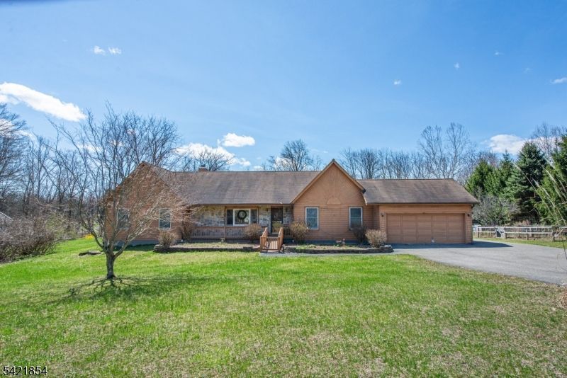 15 Mount Pleasant Rd, Knowlton, NJ 07832 Main Photo