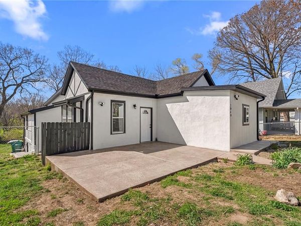 3040 N 51st Street, Kansas City, KS 66104