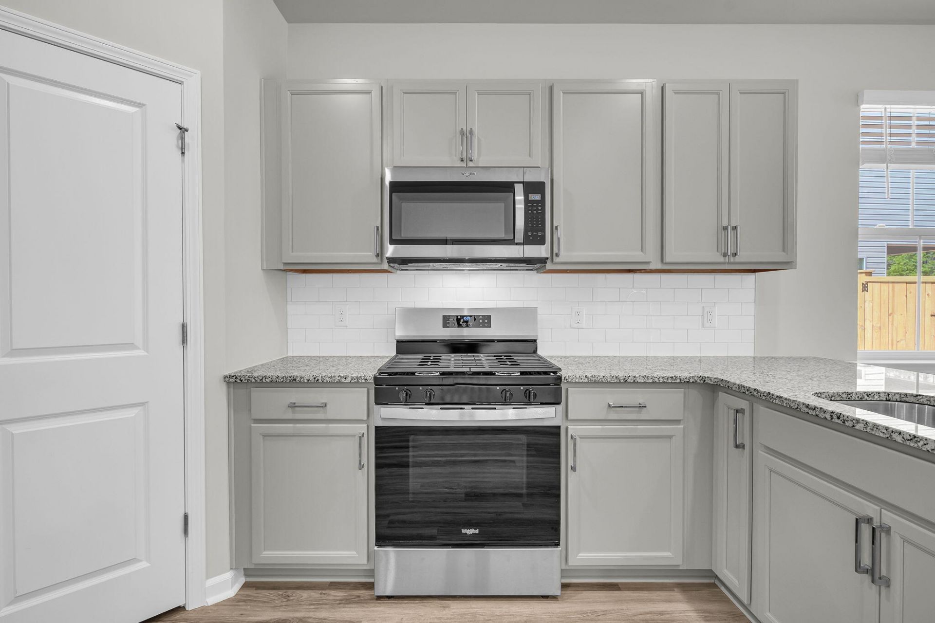307 Clipper Court Photo 11