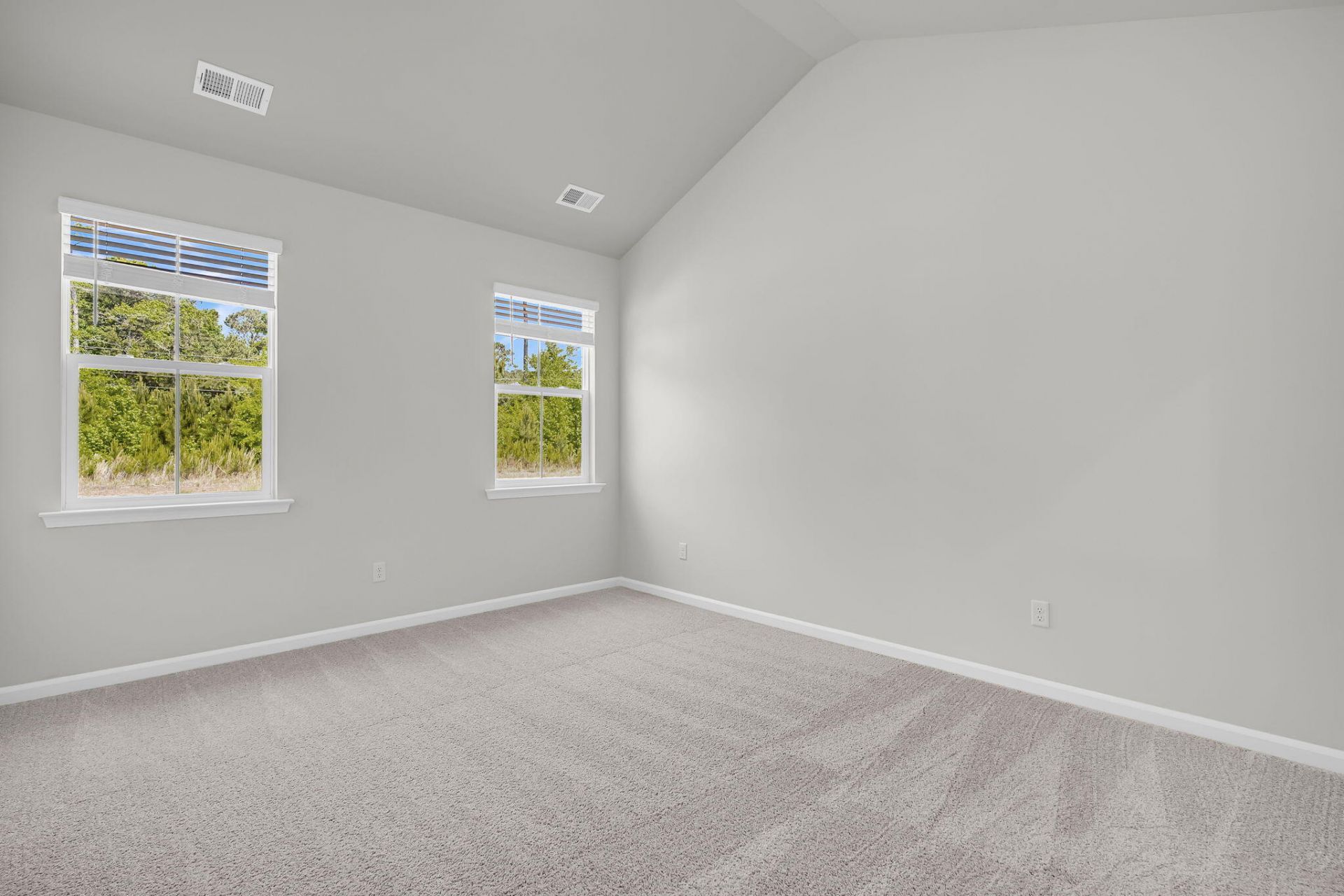 307 Clipper Court Photo 20