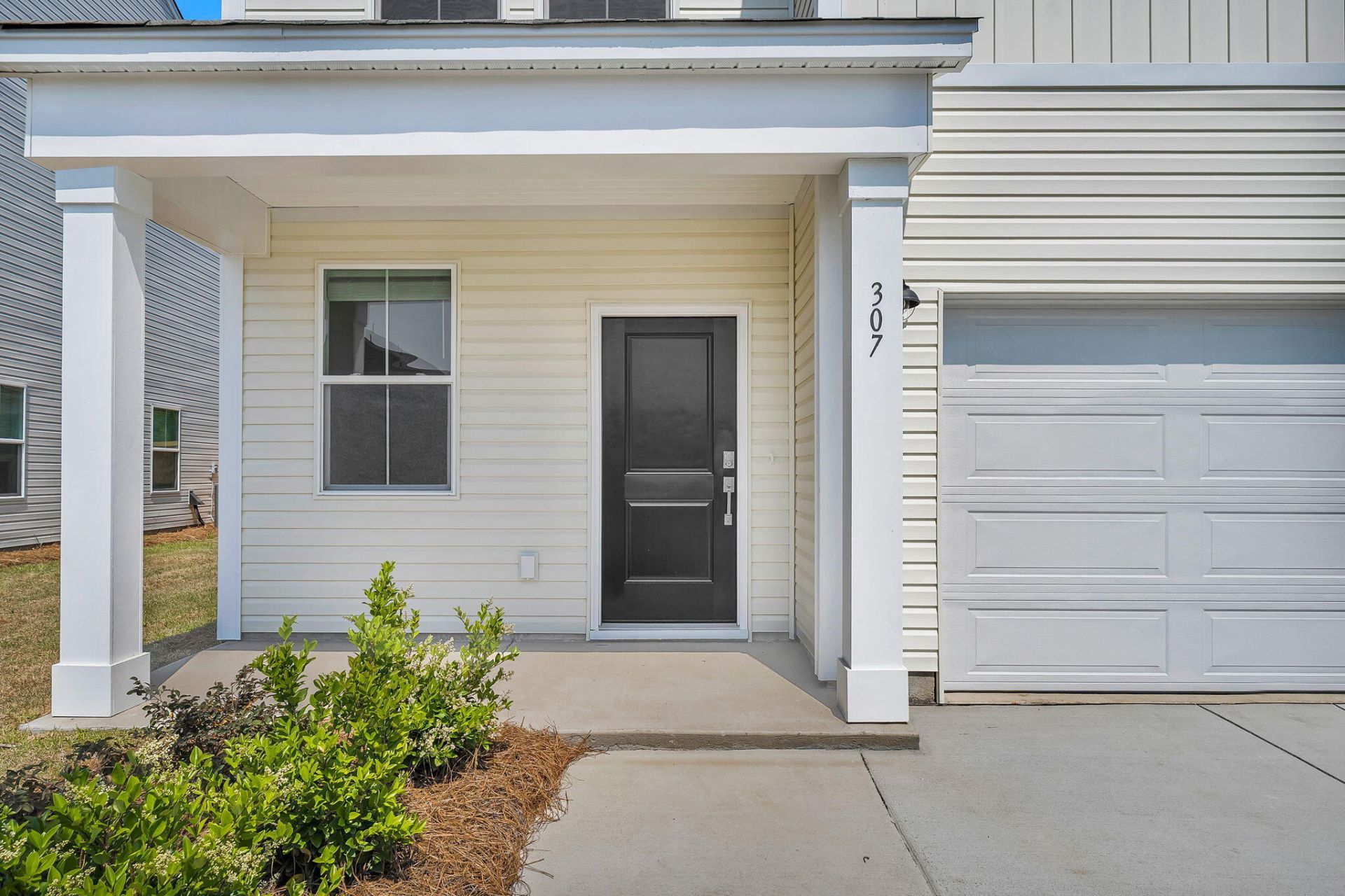 307 Clipper Court Photo 5