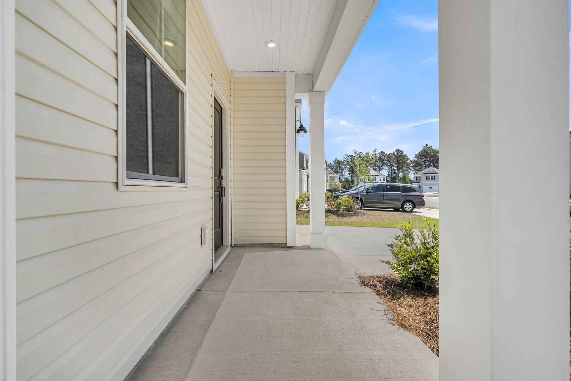 307 Clipper Court Photo 6