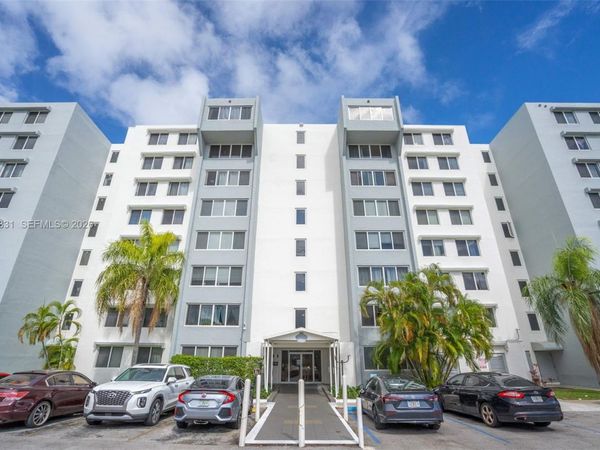 9001 SW 77th Ave , Unit C805, Miami, FL 33156