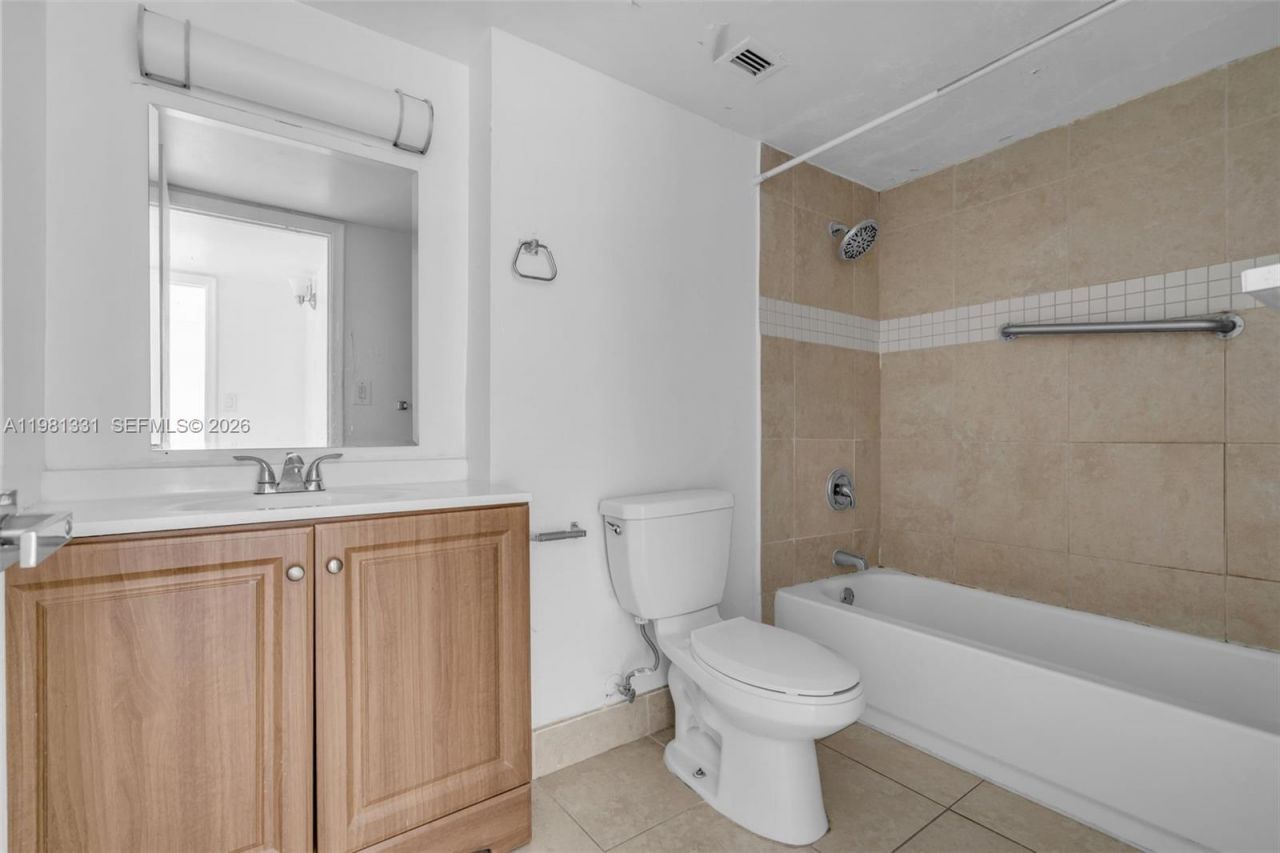 9001 SW 77th Ave , Unit C805, Miami, FL 33156 Photo