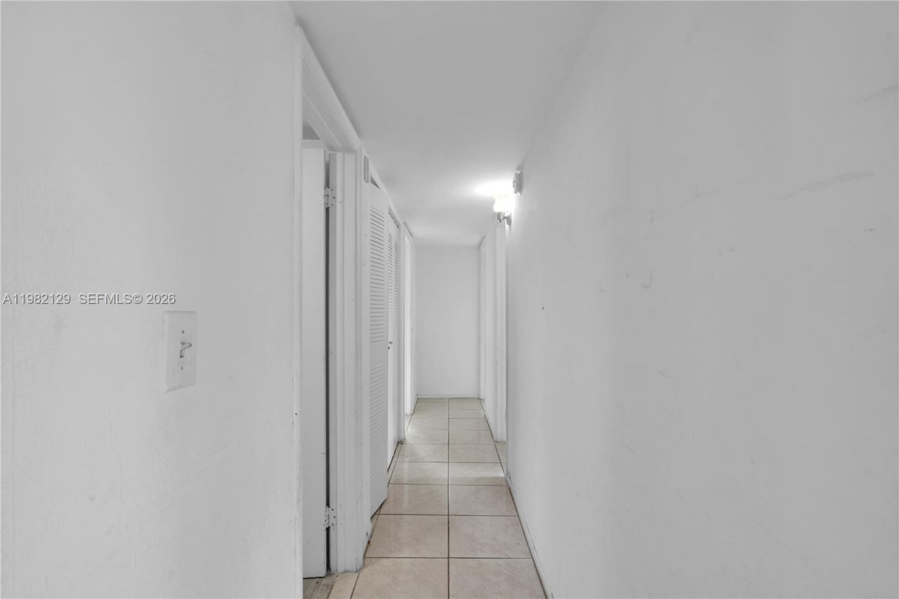 9001 SW 77th Ave , Unit C402, Miami, FL 33156 Photo