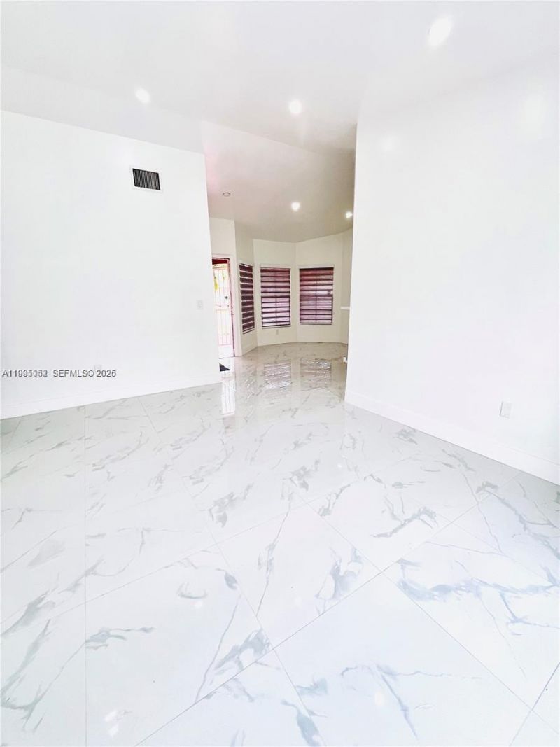 164 NW 85th Ct, Miami, FL 33126 Photo