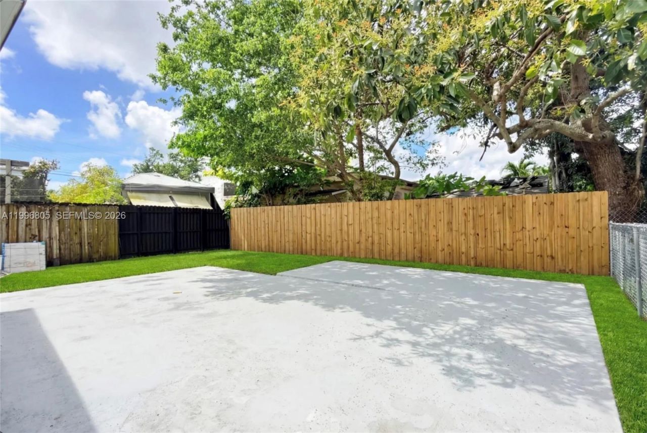 4750 NW 21st Ave, Miami, FL 33142 Photo